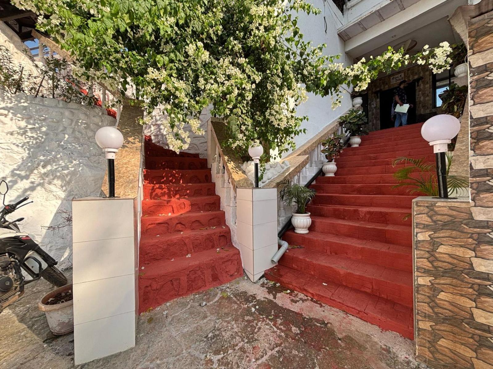 Rockdale Hotel & Resort Mira-Bhayandar Εξωτερικό φωτογραφία