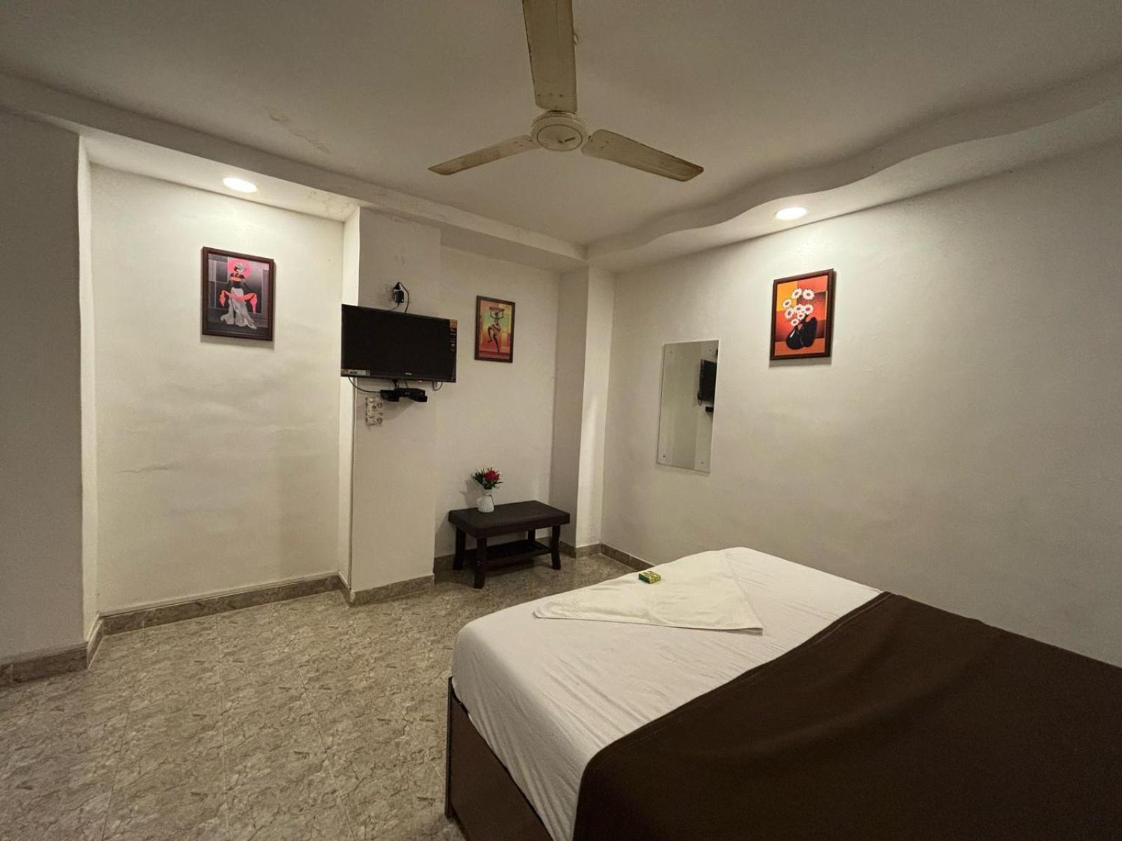 Rockdale Hotel & Resort Mira-Bhayandar Εξωτερικό φωτογραφία